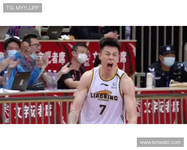 中国男篮勇夺世界杯预选赛冠军 展现出强大团队合作与拼搏精神 中国男篮勇夺世界杯预选赛冠军 展现出强大团队合作与拼搏精神