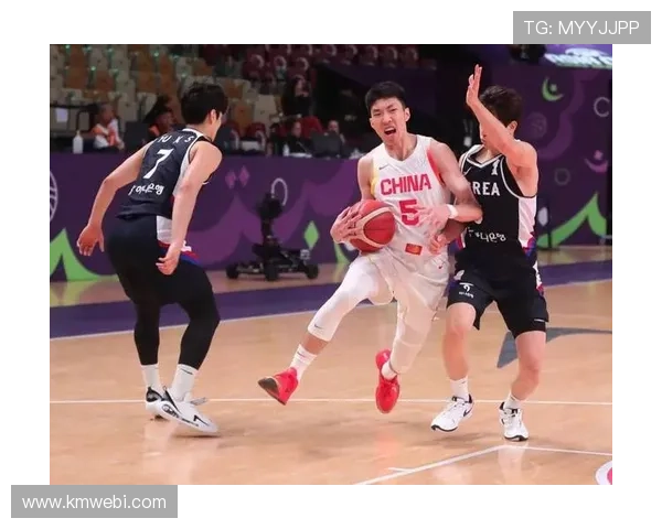中国男篮胜韩国迎来四强之战，关键球员表现抢眼晋级前景广阔