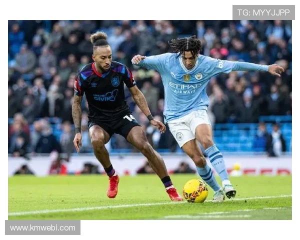 哈德斯菲尔德俱乐部宣布重组计划聚焦球队复兴与青训体系提升 哈德斯菲尔德俱乐部宣布重组计划聚焦球队复兴与青训体系提升