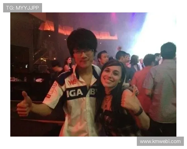 电竞行业新动态 电竞赛事吸引全球观众 电竞选手备战新赛季大热游戏发布