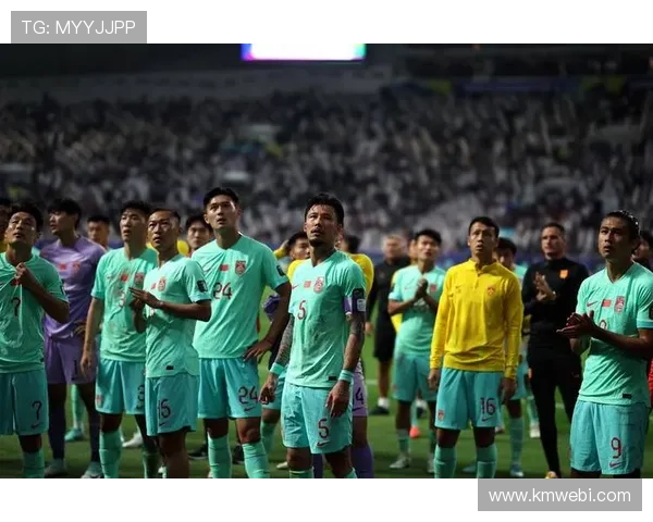 中国足球队备战亚洲杯，李铁力争带队创造历史新篇章